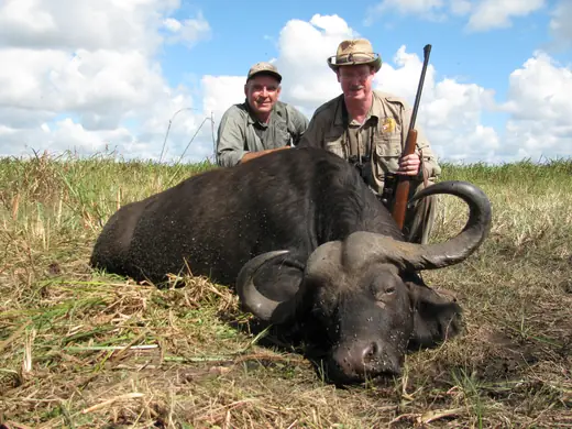 Africa Dangerous Game Hunts — photograph from the Gunners Taxidermy gallery